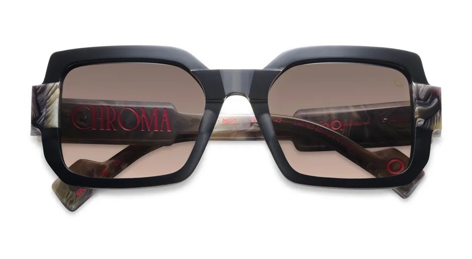 etnia-barcelona-chroma-n16-lunettes-de-soleil-noir-photochromique-53 image 1
